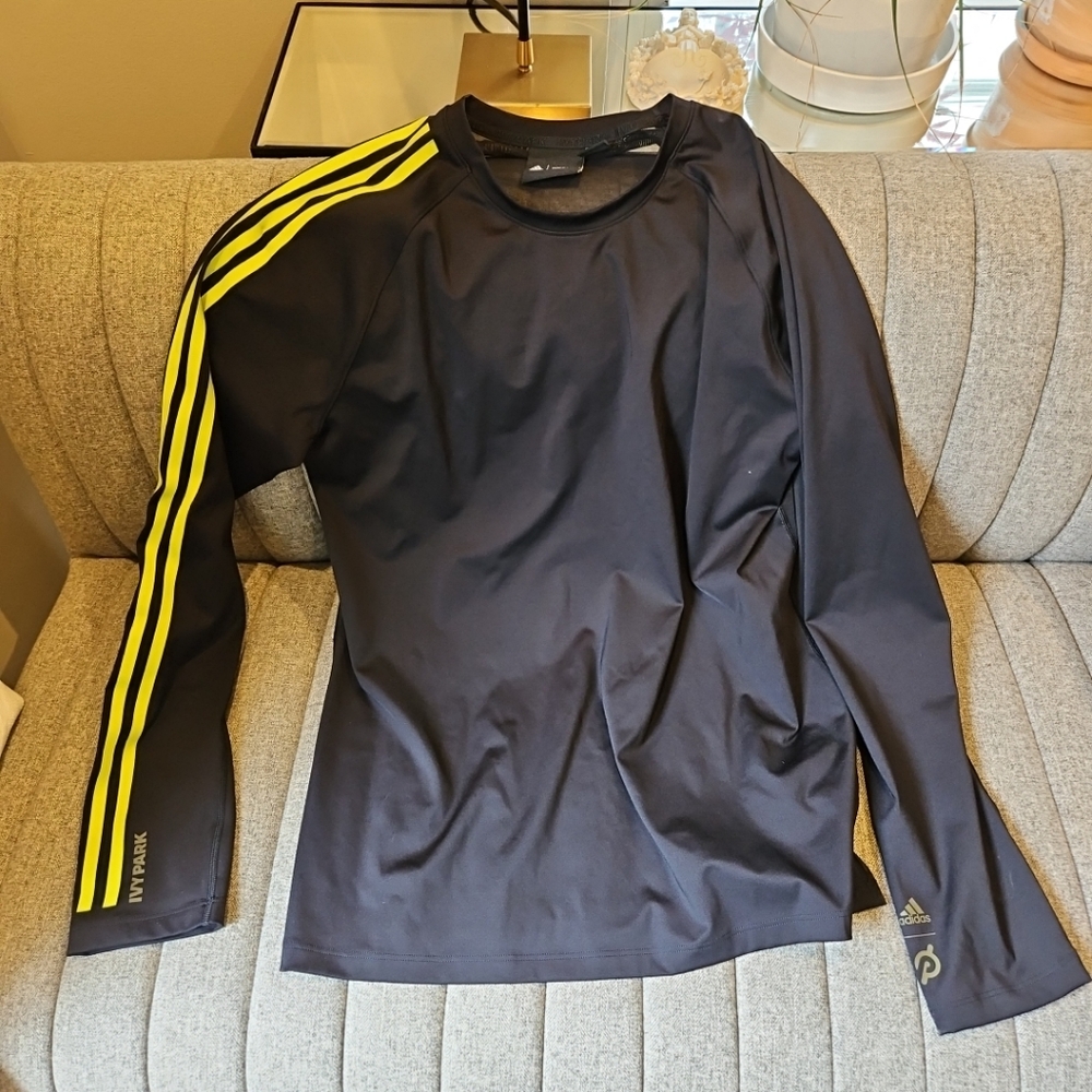 IVY PARK Black Jacket with Yellow Stripes